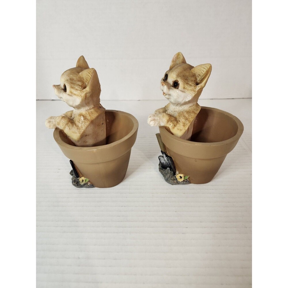 Flower Pot With Cat - Picture 2 of 6